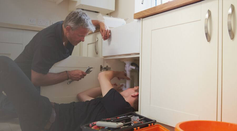 Professional burst pipe repair services in Zellwood, FL